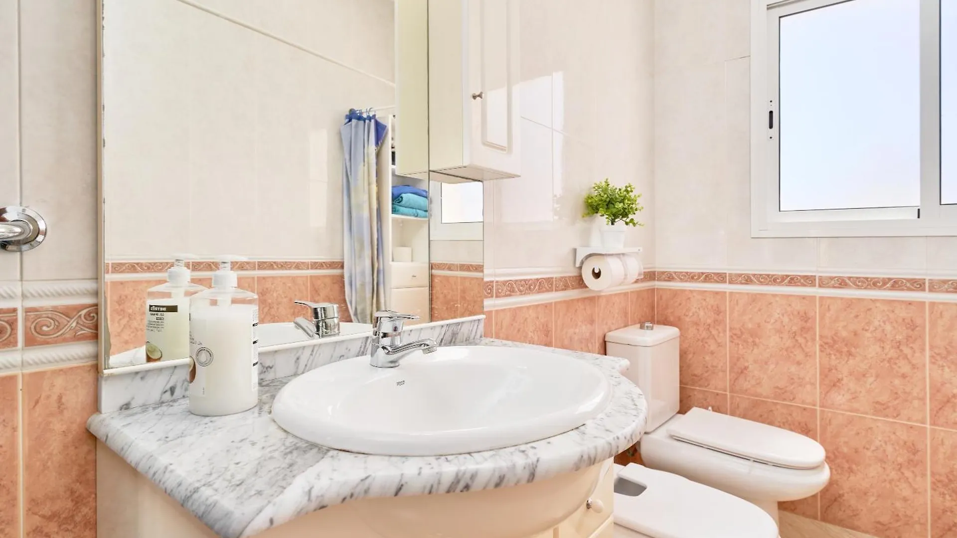 Animas Duplex Lägenhet Nerja
