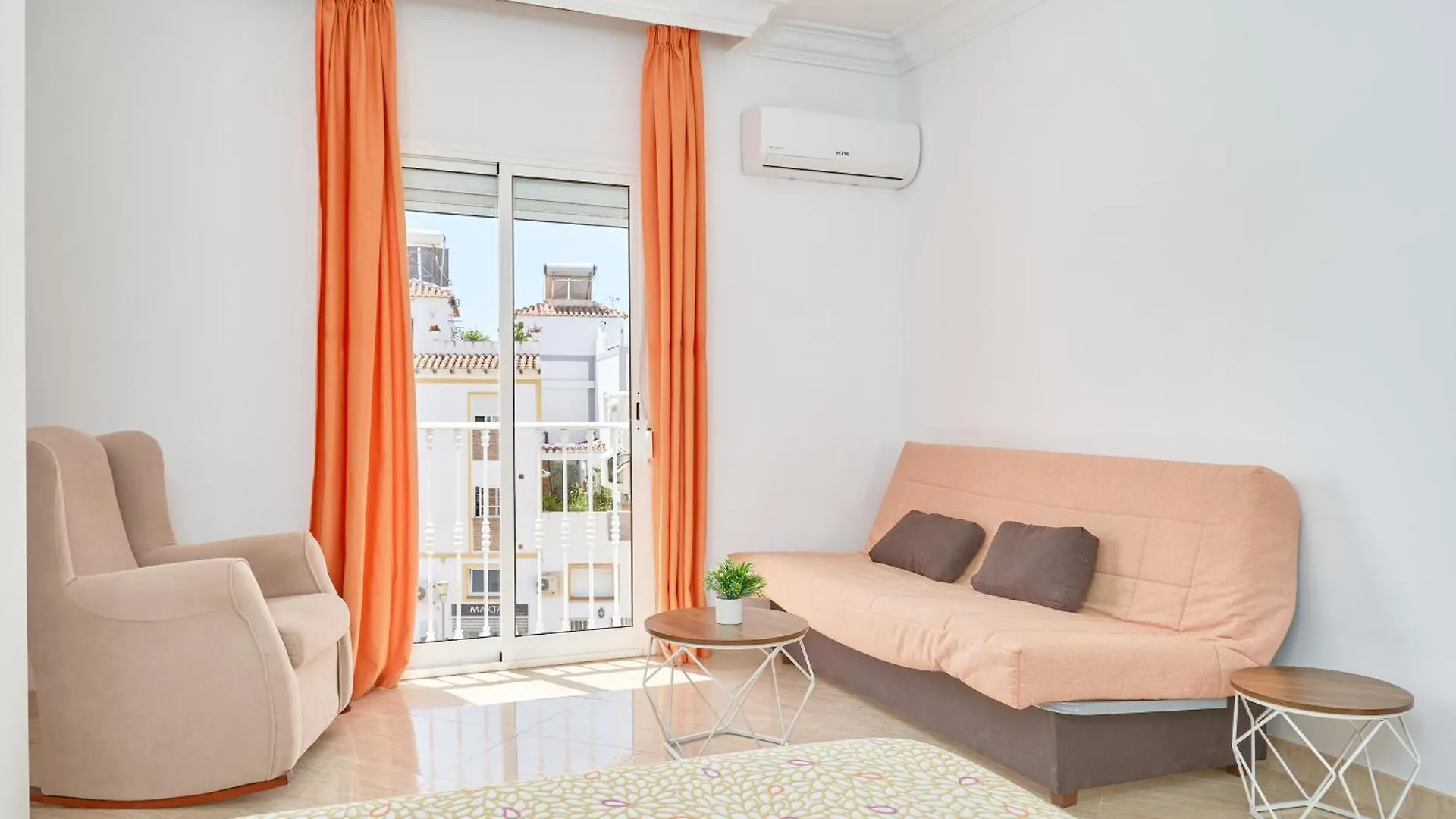 Animas Duplex Lägenhet Nerja Spanien